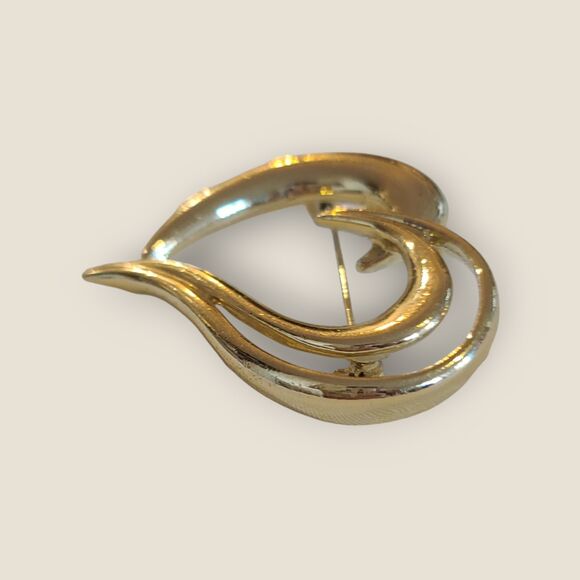 Vintage AJC Gold Tone Double Heart Brooch Pin 80s 90s Estate - Picture 4 of 8